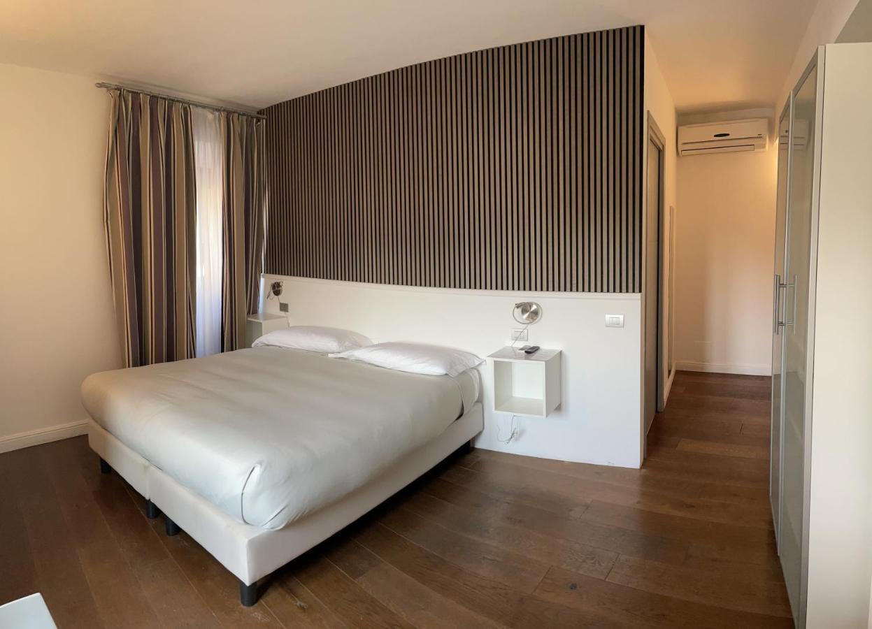 Double Room Lake View