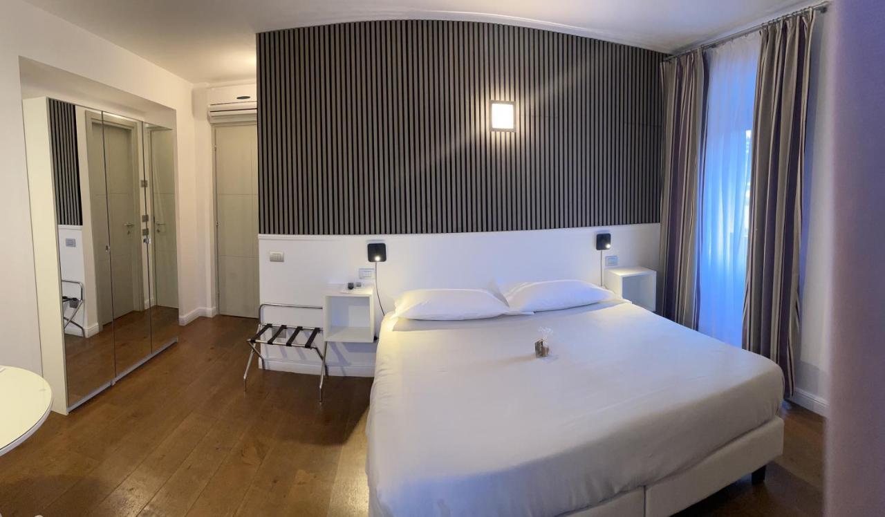 Double Room Lake View
