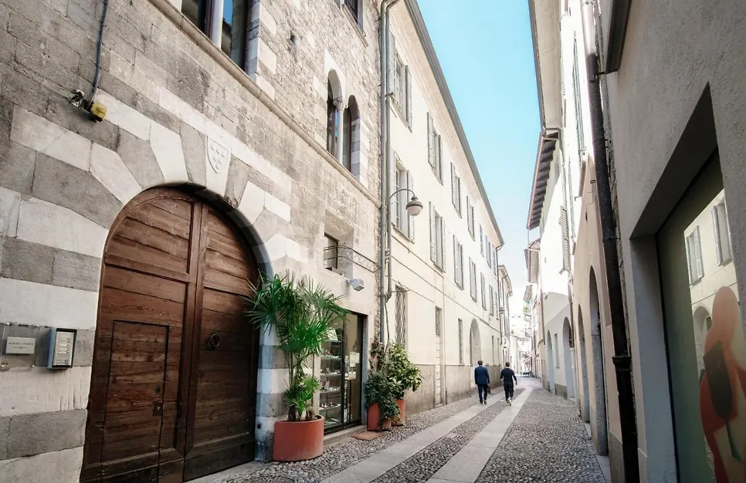 Historical Suites By "The House Of Travelers"-1