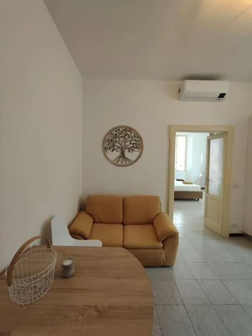 Casa J-1