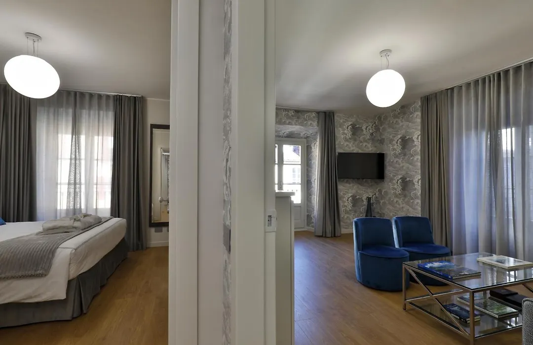 Como Lake Suites-1