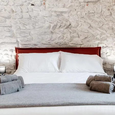 Historical Suites By "The House Of Travelers"-2