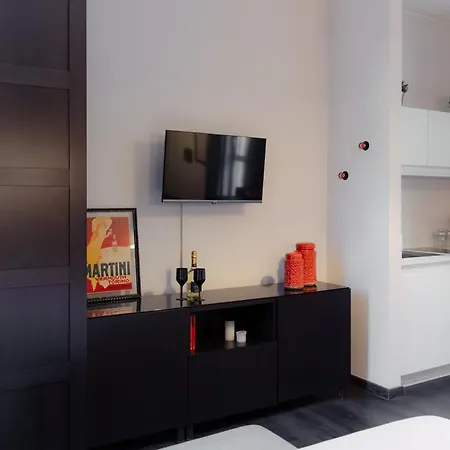 Mentana 32 "The House Of Travelers"-2