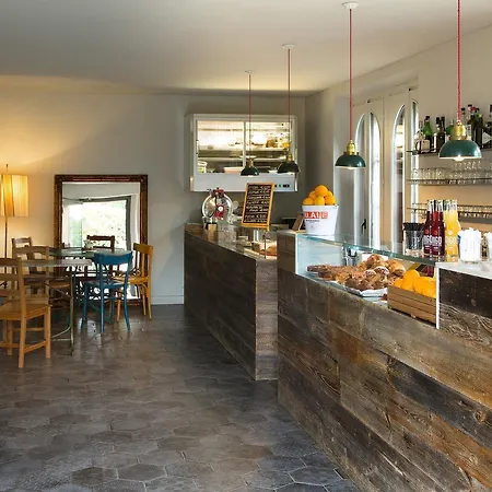Brusco Rooms-3