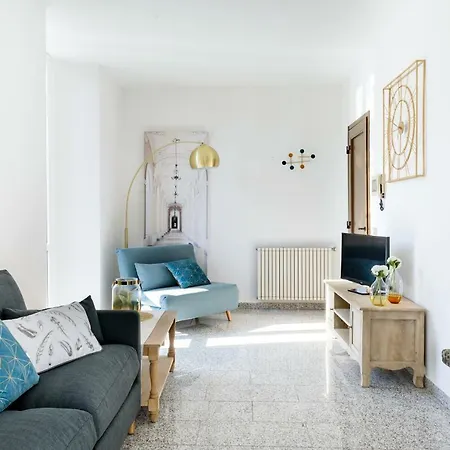 Lora Como Apartment, free private parking, self check in-2